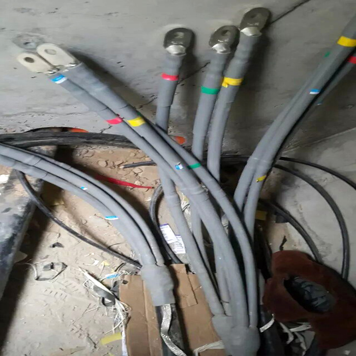 ��s��|�������b